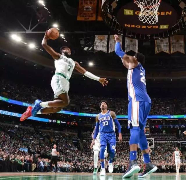 例如谁的舞 例如谁的舞