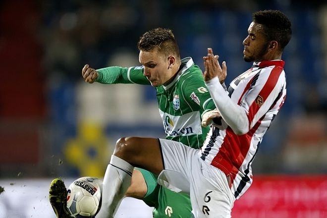 周琦内线防 周琦内线防